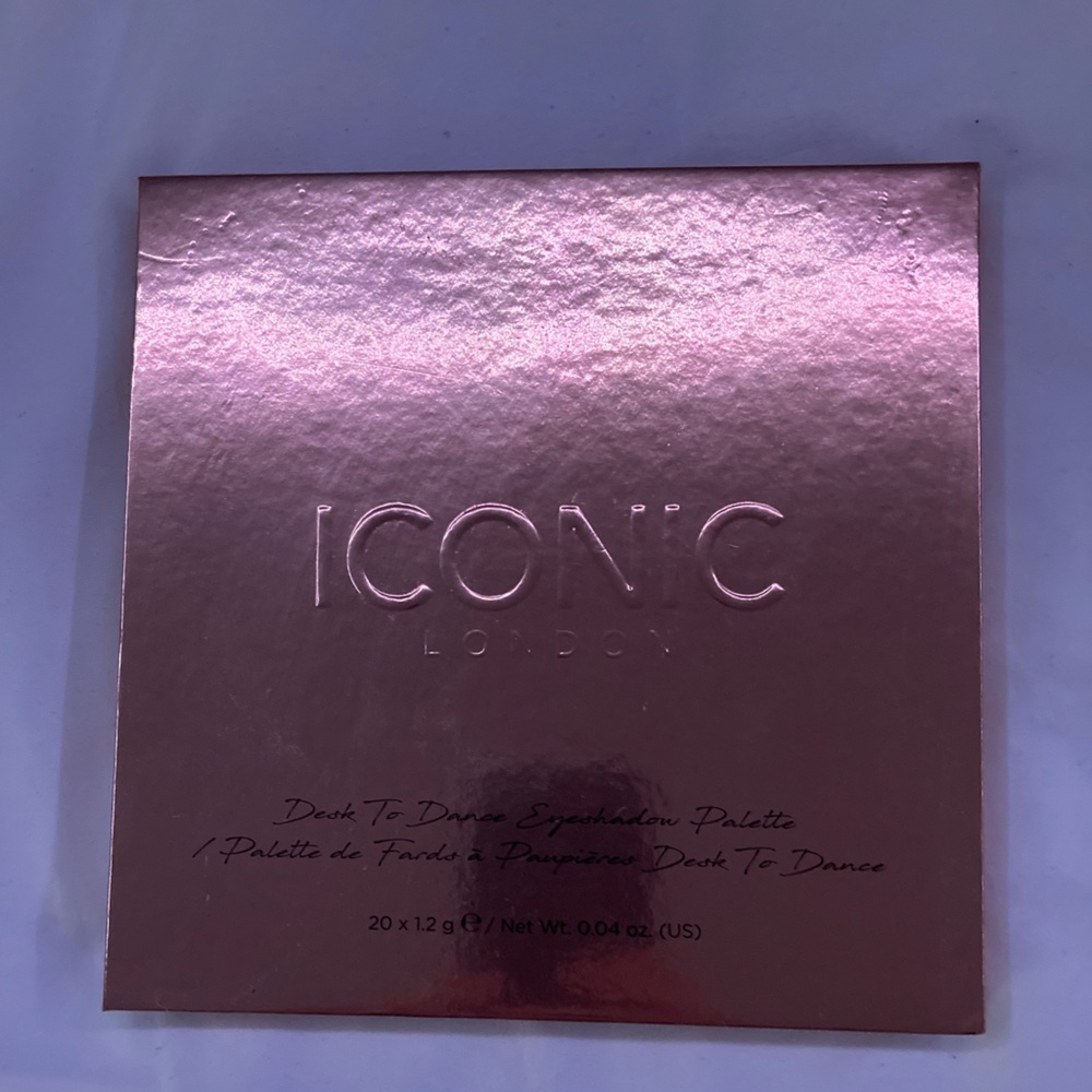 Iconic London Desk To Dance Eyeshadow Palette
